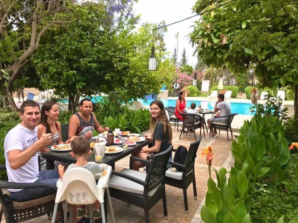 Akkent Garden Hotel Fethiye Exterior photo