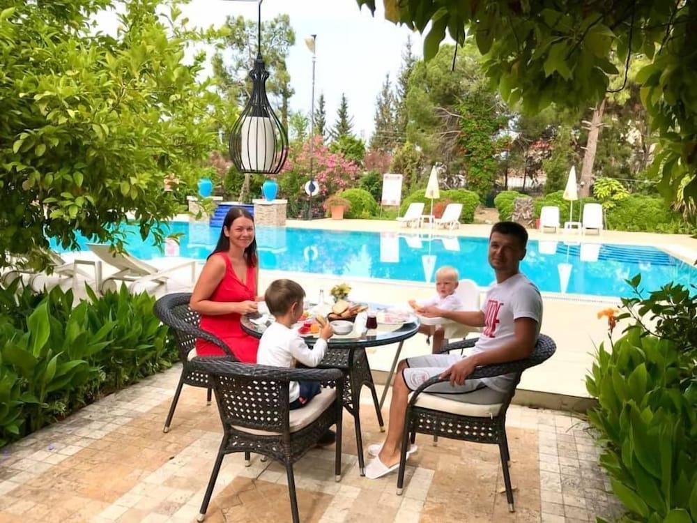 Akkent Garden Hotel Fethiye Exterior photo