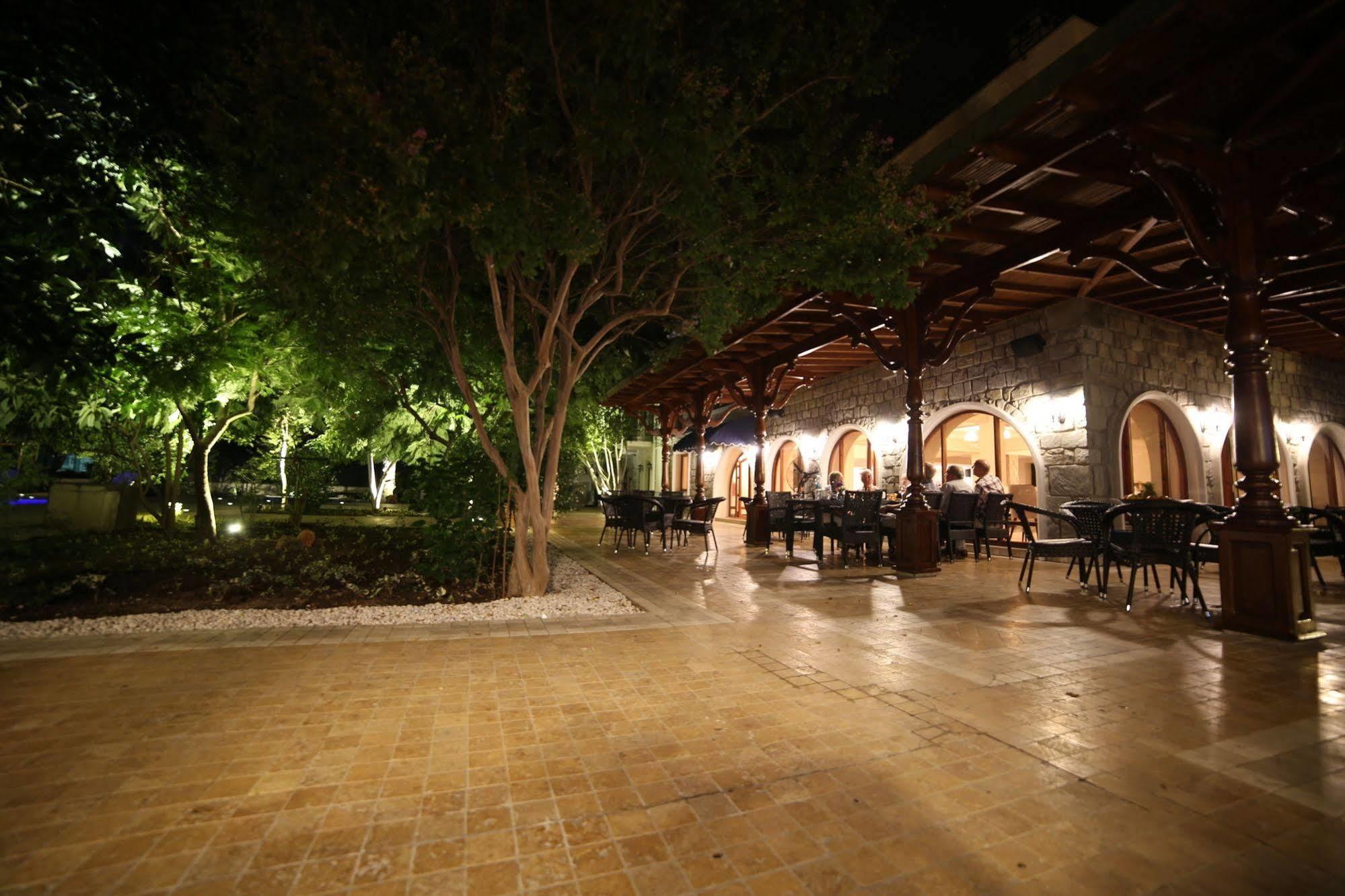 Akkent Garden Hotel Fethiye Exterior photo
